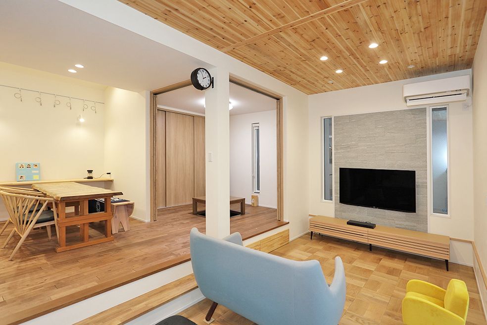 「カリフォルニアスタイル」ダウンフロアのある家